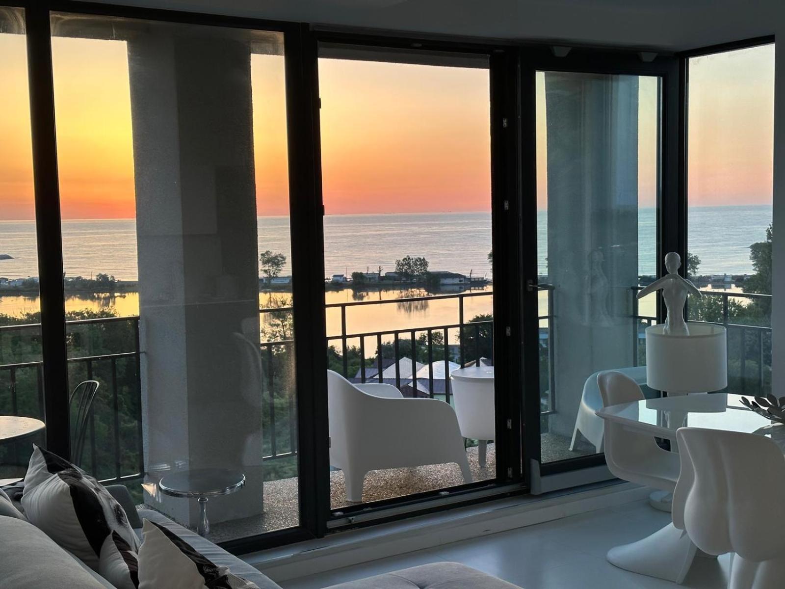 Donna Alba Seaview Penthouse, Casa Ta De Pe Plaja Apartment Neptun Exterior photo