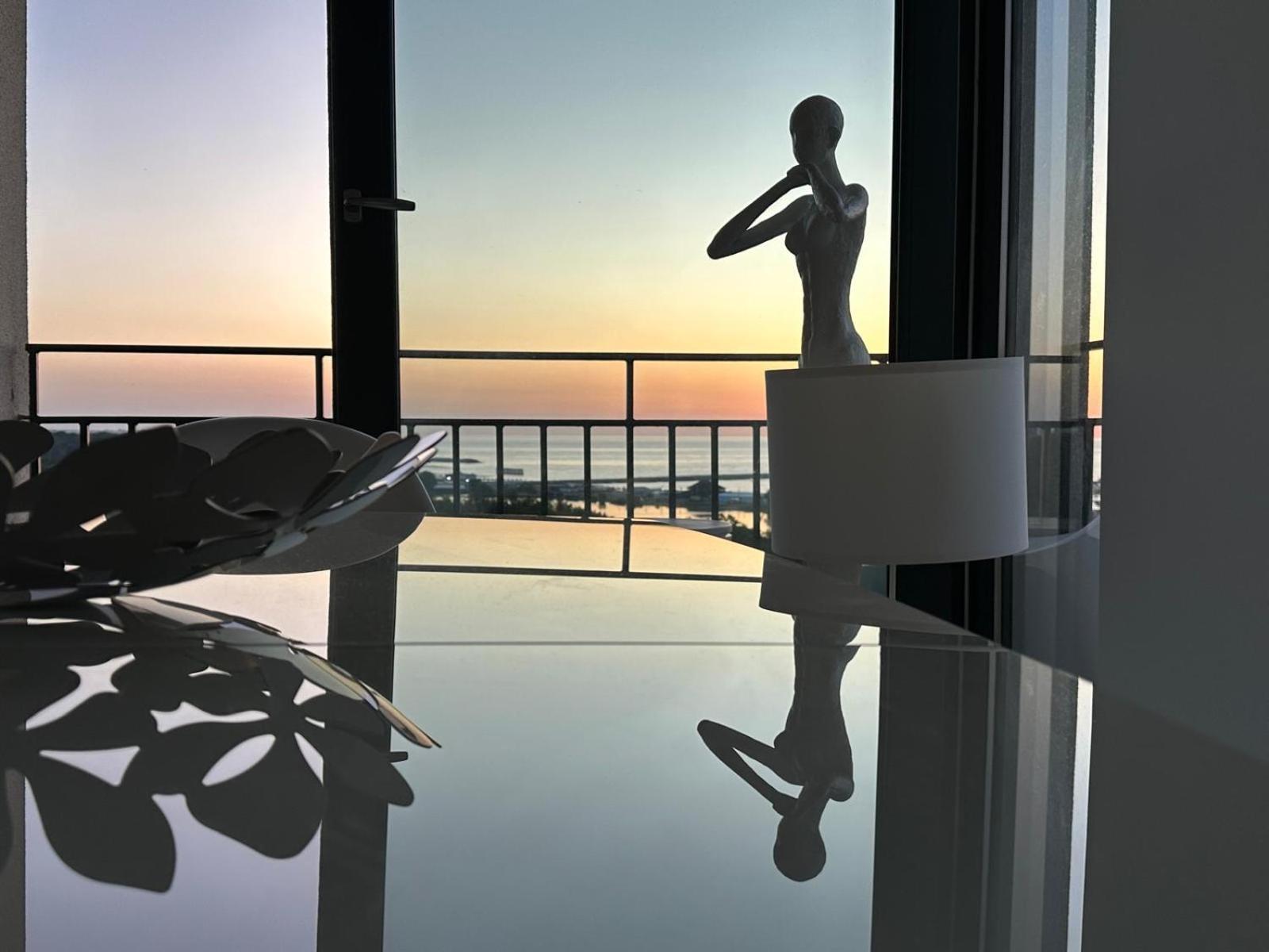 Donna Alba Seaview Penthouse, Casa Ta De Pe Plaja Apartment Neptun Exterior photo